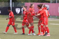 Frauen - Bayernliga -  FC Ingolstadt 04 II -SV Frensdorf -  Der 1:0 Führungstreffer durch Melina Prawda rot FCI - Jubel  - Foto: Meyer Jürgen