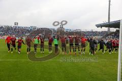 3.Liga - Saison 2022/2023 - TSV 1860 München - FC Ingolstadt 04 -  Das Spiel ist aus - Jubel  - Die Mannschaft bedankt sich bei den Fans -Tanzen - Foto: Meyer Jürgen