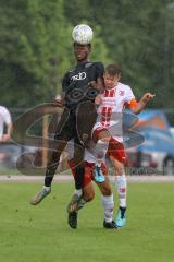 Relegation 2 - U17 - SSV Jahn Regensburg - FC Ingolstadt 04 - Michael Udebuluzor (25 FCI) Kopfballduell Walter Bastian (6 SSV)