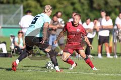 Toto-Pokal; FSV Harthof München - FC Ingolstadt 04; Zweikampf Kampf um den Ball Mattis Hoppe (2, FCI)