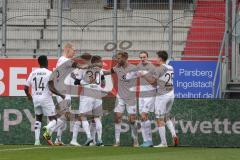 2.BL; FC Ingolstadt 04 - FC ST. Pauli; Tor Jubel Treffer 1:2 Burgstaller Guido (9 Pauli)
