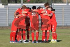 Bayernliga Süd - Saison 2022/2023 - FC Ingolstadt 04 -  TSV Dachau - Die Mannschaft bildet einen Kreis vor dem Spiel - Foto: Meyer Jürgen