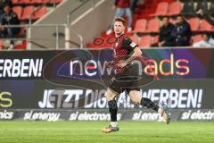 3. Liga; FC Ingolstadt 04 - SV Waldhof Mannheim; Tor Jubel Treffer Ausgleich 1:1 durch Sebastian Grönning (11, FCI)