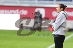 3. Liga; MSV Duisburg - FC Ingolstadt 04; Cheftrainerin Sabrina Wittmann (FCI) an der Seitenlinie, Spielerbank