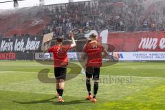 3. Liga; FC Ingolstadt 04 - VfB Lübeck; Verabschiedung Arian Llugiqi (25, FCI) und Tobias Schröck (21, FCI) Fan Fankurve Banner Fahnen Spruchband