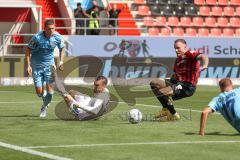 3.Liga - Saison 2022/2023 - FC Ingolstadt 04 -  SV Wehen Wiesbaden - Patrick Schmidt (Nr.9 - FCI) mit einer Torchance - Torwart Arthur Lyska (Nr.31 - SV Wehen Wiesbaden) - Max Reinthaler (Nr.15 - SV Wehen Wiesbaden) - Foto: Meyer Jürgen