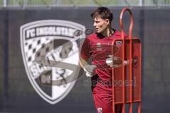 3. Liga; FC Ingolstadt 04 - Trainingsauftakt, erstes Training nach der Sommerpause; Torwart Markus Ponath (1, FCI) Neuzugang