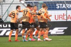 3. Liga; VfB Lübeck - FC Ingolstadt 04; Tor Jubel Treffer 0:1 Jannik Mause (7, FCI) mit Pascal Testroet (37, FCI) David Kopacz (29, FCI) Felix Keidel (43, FCI) Marcel Costly (22, FCI) Yannick Deichmann (20, FCI) Moritz Seiffert (23, FCI)