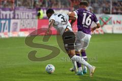 3.Liga - Saison 2022/2023 - VFL Osnabrück - FC Ingolstadt 04 - Henry Rorig (Nr.16 - VFL Osnabrück) - Justin Butler (Nr.31 - FCI) - Foto: Meyer Jürgen