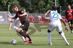 3. Liga; Testspiel; FC Ingolstadt 04 - FC Heidenheim; Zweikampf Kampf um den Ball Jannik Mause (7, FCI) Traoré Omar Haktab (FCH)