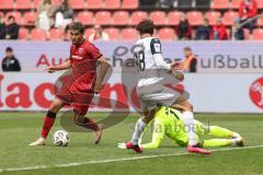 3. Liga; FC Ingolstadt 04 - SV Waldhof Mannheim; Yann Sturm (7, FCI) zum 3. Tor Torwart Nijhuis Thijmen (1 SVWM) Masca (38 SVWM) Tor Jubel Treffer