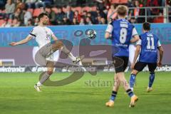 3. Liga; FC Ingolstadt 04 - 
Arminia Bielefeld; Lukas Fröde (34, FCI) Schreck Sam (8 AB) Yildirim Aygün (11 AB)