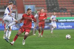 3. Liga; FC Ingolstadt 04 - MSV Duisburg; Zweikampf Kampf um den Ball Jonas Scholz (15, FCI) Krüger Florian (26 MSV)