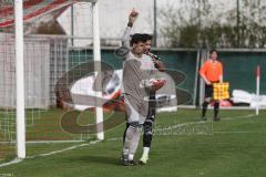 Kreisliga - Saison 2023/24 - Türkisch SV Ing - FC Gerolfing - Leo Zängler Gerolfing verschiesst den Elfmeter -  ärgert sich - enttäuscht - Alberto Rodriguez Pena Torwart Türkisch hält Elmeter - jubel - Foto: Meyer Jürgen