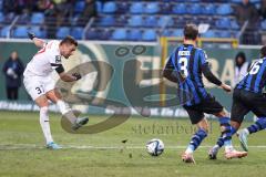 3. Liga; SV Waldhof Mannheim - FC Ingolstadt 04 - Pascal Testroet (37, FCI) Torschuß knapp vorbei Riedel Julian (3 SVWM)