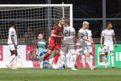 3. Liga; FC Viktoria Köln - FC Ingolstadt 04; Tor für Köln, Torwart Marius Funk (1, FCI) am Boden, Moussa Doumbouya (27, FCI) Tobias Schröck (21, FCI) Thomas Rausch (45, FCI)