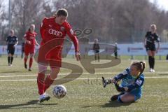 2. Frauen-Bundesliga Süd - Saison 2020/2021 - FC Ingolstadt 04 - FC Würzburger Kickers - Eberl Lisa rot FCI - Johann Hannah schwarz Würzburg - Foto: Meyer Jürgen