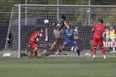 * Testspiel - Saison 2025/26 - FC Ingolstadt 04 - FSV Zwickau - Der 0:1 Führungstreffer durch Veron Dobruna (Nr.7 - FSV Zwickau) - Torwart Kai Eisele (Nr.25 - FC Ingolstadt 04) - Bjarne Thoelke (Nr.42 - FC Ingolstadt 04) - -jubel - Foto: Meyer Jürgen