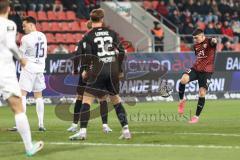 3. Liga; FC Ingolstadt 04 - Erzgebirge Aue; Torchance Felix Keidel (43, FCI) Schuß