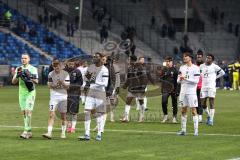 3. Liga; SV Waldhof Mannheim - FC Ingolstadt 04 - Spiel ist aus unentschieden 1:1 Spieler bedanken sich bei den Fans Torwart Marius Funk (1, FCI) Moritz Seiffert (23, FCI) Daouda Beleme (9, FCI) Arian Llugiqi (25, FCI) Felix Keidel (43, FCI) Paul Herbert 