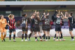 2. Frauen Bundesliga - Saison 2025/26- FC Ingolstadt 04 - VFL Wolfsburg - Abklatschen vor dem Spiel - motivieren sich - XXXXX - Foto: Meyer Jürgen