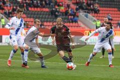 2.BL; FC Ingolstadt 04 - Karlsruher SC; Marc Stendera (10, FCI) Wanitzek Marvin (10 KSC) Thiede Marco (21 KSC) Gondorf Jerome (8 KSC)