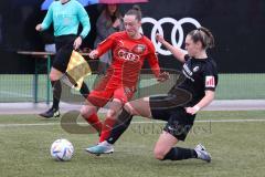 2. Fußball-Liga - Frauen - Saison 2022/2023 - FC Ingolstadt 04 - SC Freiburg II - Vanessa Haim (Nr.13 - FCI Frauen) - Axtmann  Alina schwarz Freiburg - Foto: Meyer Jürgen