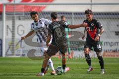3. Liga - Saison 2026/27 - Victoria Köln - FC Ingolstadt 04  - Fredrik Carlsen (Nr.8 - FCI) - Taylan Dumann (Nr.8 - Viktoria Köln) - Foto: Meyer Jürgen