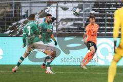 3. Liga; VfB Lübeck - FC Ingolstadt 04; Moritz Seiffert (23, FCI) Gözüsirin Tarik ( VfB) Hauptmann Marius ( VfB) Torwart Klewin Philipp ( VfB)