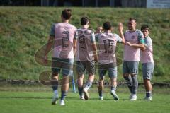 Kreisliga - Saison 2026/27 - SV Zuchering - VFB Eichstätt II - Der 0:1 Führungstreffer durch Johannes Hallmeier rosa Eichstätt II  - jubel - XXXXX - Foto: Meyer Jürgen