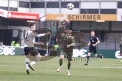 3. Liga; SC Verl - FC Ingolstadt 04; Köhler Tim (3 Verl) Tim Heike (9, FCI) Zweikampf Kampf um den Ball
