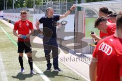 Bayernliga Süd - Saison 2022/2023 - FC Ingolstadt 04 II -  Trainingsauftakt - Dietmar Beiersdorfer Geschäftsführer Sport & Kommunikation spricht zu den Spielern nach dem Training -  Foto: Meyer Jürgen