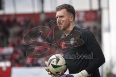 3. Liga; Rot-Weiss Essen - FC Ingolstadt 04; vor dem Spiel Torwart Boevink Pelle (26 FCI)