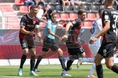 2.BL; FC Ingolstadt 04 - 1. FC Heidenheim; Stefan Kutschke (30, FCI) feuert sein Team an, Denis Linsmayer (23, FCI)