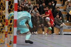 Lotto Bayern Hallencup - Vorrunde - Lindenkreuzhalle Saison 2024/25 - Türk SV Ingolstadt - FC Türk Sport Garching - Daniel Drotleff rot Türk Ing - Martin Maier TW Türk Sport Garching - Foto: Meyer Jürgen