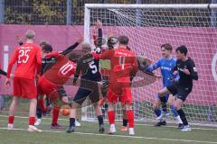 A-Junioren - Bundesliga Süd Fc Ingolstadt 04 - SC Freiburg - Jantunen Jasso Torwart Freiburg - Causevic Benjamin (Nr.10 - FC Ingolstadt A-Jugend) - Birkl Johannes (Nr.4 - FC Ingolstadt A-Jugend) -  Foto: Meyer Jürgen