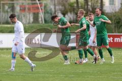 Landesliga - Saison 2024/25 - SV Manching - FC Kempten -  Der 1:0 Führungstreffer durch - Simon Berger (Nr.5 - SV Manching) - jubel - Foto: Meyer Jürgen