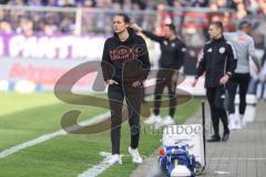 3. Liga; VfL Osnabrück - FC Ingolstadt 04; an der Seitenlinie, Spielerbank Cheftrainerin Sabrina Wittmann (FCI)
