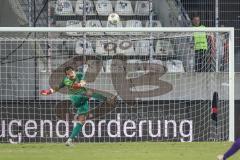 3. Liga; Erzgebirge Aue - FC Ingolstadt 04; Torwart Kai Eisele (25, FCI)