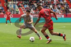 3. Liga; FC Ingolstadt 04 - SSV Jahn Regensburg; Marcel Costly (22, FCI) Zweikampf Kampf um den Ball Oliveira Nicolas (25 SSV)