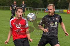 A-Klasse - Saison 2022/2023 - TSV Unsernherrn - TV 1911 Vohburg - Florian Hauber rot Vohburg - Daniel Cenzato schwarz Unsernherrn - Foto: Meyer Jürgen