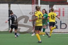 2023_11_12 - 2. Bundesliga - Saison 2023/24 - FC Ingolstadt 04 Frauen - SV 67 Weinberg - Paula Vidovic (Nr.11 - FCI Frauen) - Glaser Franziska Torwart Weinberg - Foto: Meyer Jürgen