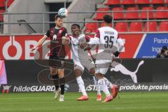 2.BL; FC Ingolstadt 04 - SG Dynamo Dresden; Michael Heinloth (17, FCI) Akoto Michael (3 Dresden) Königsdörffer Ransford-Yeboah (35 Dresden)