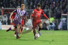 3. Liga; VfL Osnabrück - FC Ingolstadt 04; Zweikampf Kampf um den Ball Ognjen Drakulic (30, FCI) Jacobsen Bjarke (15 VFL)
