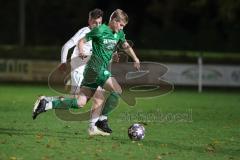 2023_10_27 - Bezirksliga - Saison 2023/24 - SV Manching - TSV Gaimersheim - Reiner Meisinger (Nr.8 - SV Manching) - Hüttinger Dennis weiss Gaimersheim - Foto: Meyer Jürgen