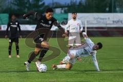Toto-Pokal; ATSV Erlangen - FC Ingolstadt 04; Zweikampf Kampf um den Ball Justin Butler (31, FCI) Sebastien Döring ( ATSV)