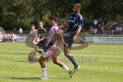 Verbands Pokal- Saison 2025/26 - TV Münchsmünster - SpVgg Ansbach - Adennour Rhani rosa Ansbach - Enrico Reindl blau M´münster - Foto: Meyer Jürgen