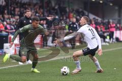 3. Liga; SC Verl - FC Ingolstadt 04; Zweikampf Kampf um den Ball Marcel Costly (22, FCI) Steczyk Dominik (11 Verl)