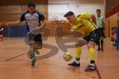 Hallenturnier Gaimersheim - Saison 2025/26 - TSV Ober-u. Unterhaunstadt - FC Hitzhofen - Michael Kraft gelb Hitzhofen - Angelo Boharu grau Oberhaunstadt - Foto: Meyer Jürgen