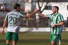 Landesliga - Saison 2025/26 - SV Manching - TSV Schwabmünchen - Marcel Posselt (Nr.12 - SV Manching) mit dem 1:1 Ausgleichstreffer - jubel  - Leon Peric (Nr.20 - SV Manching) - Foto: Meyer Jürgen